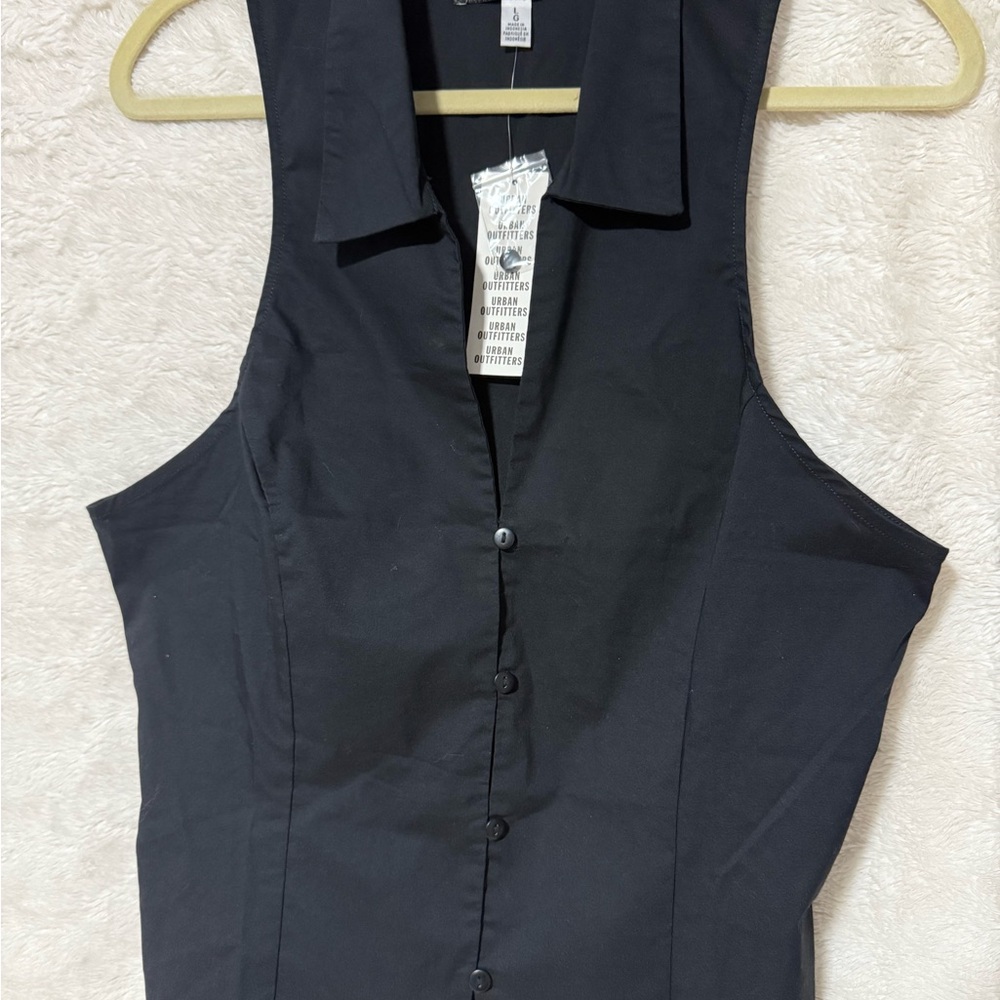 Urban Outfitters Black Sleeveless Button-Down Vest